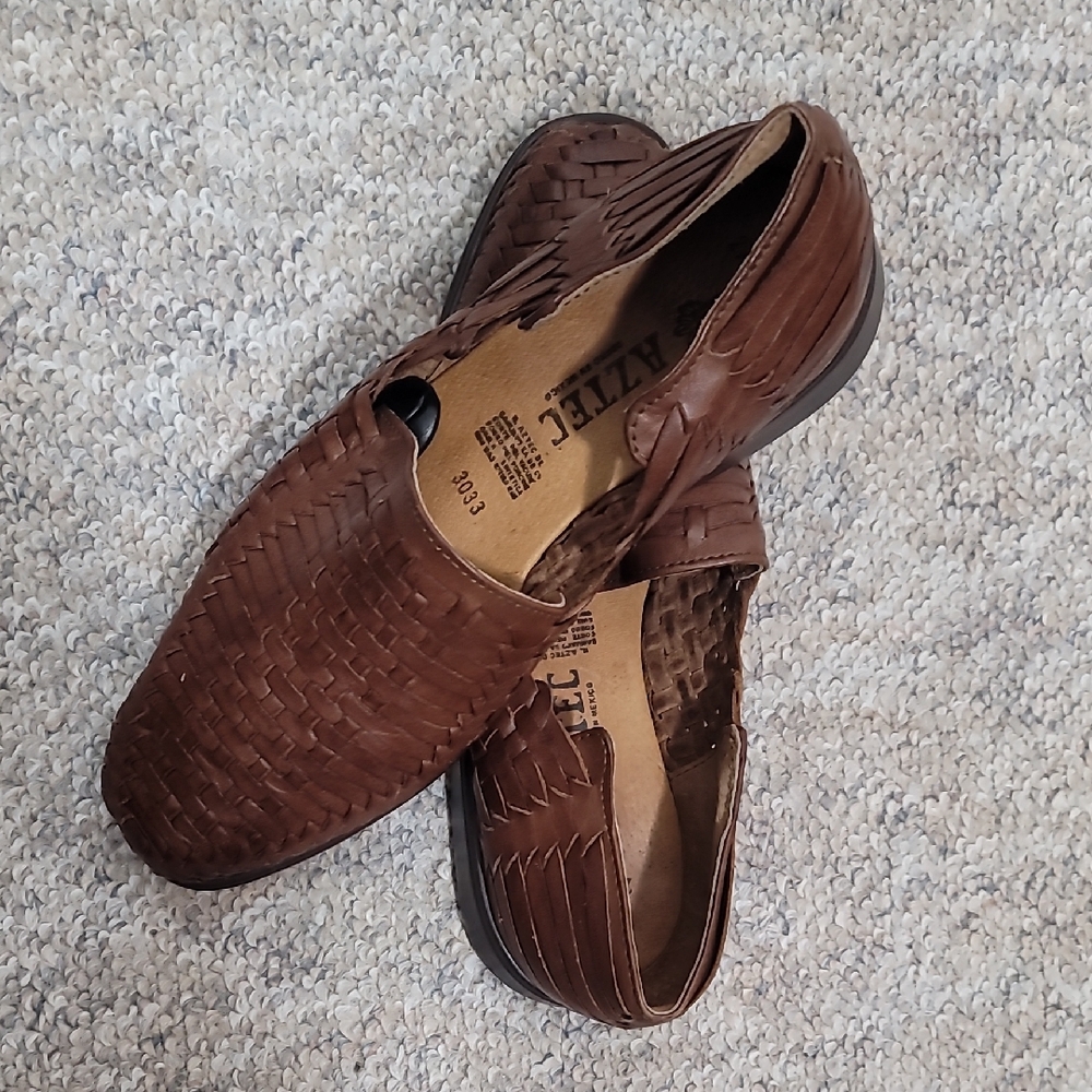 Aztec Leather Men's Brown Woven Slip-On Loafers Sandals
